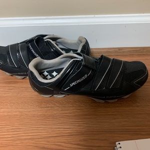 Specialized cycling shoes